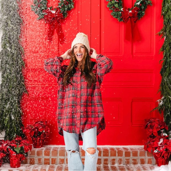 TALULAH Tops - Shop Talulah Oversized Red Plaid Flannel Shirt
